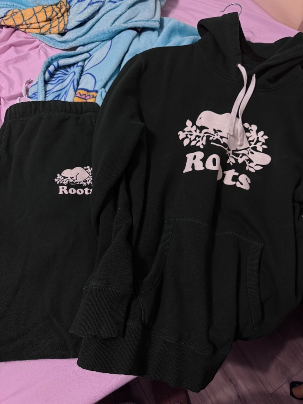 Green roots set